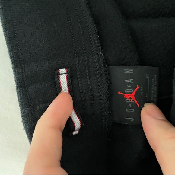 Jordan brand heavy weight diamond logo fleece short in black - Picture 7 of 10